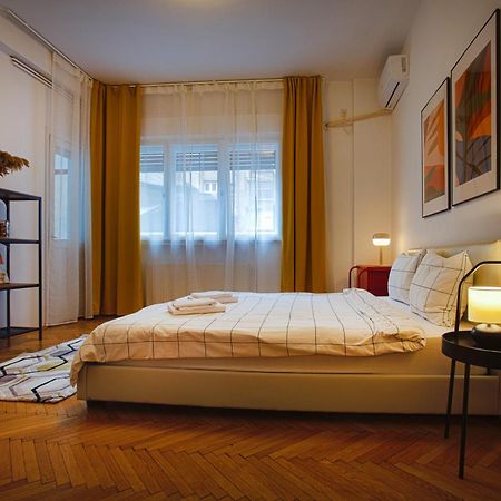 Ultracentral Hong Kong 3 Bdrm Apartment Bukarest Eksteriør billede
