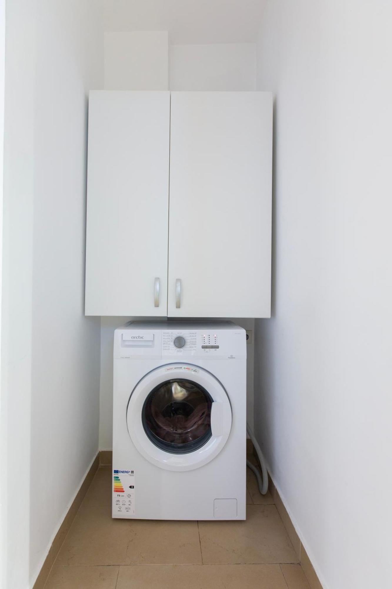 Ultracentral Hong Kong 3 Bdrm Apartment Bukarest Eksteriør billede