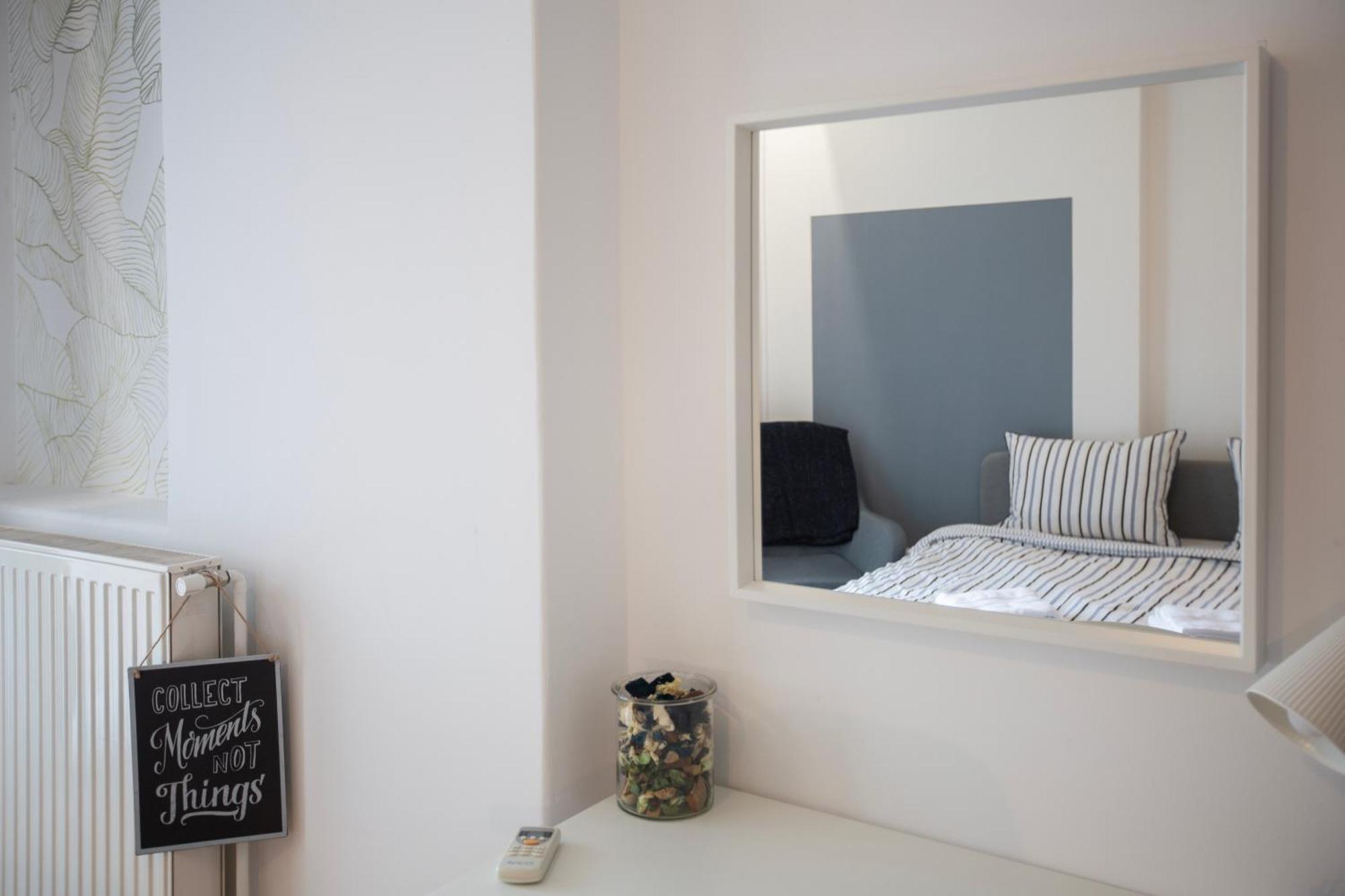 Ultracentral Hong Kong 3 Bdrm Apartment Bukarest Eksteriør billede