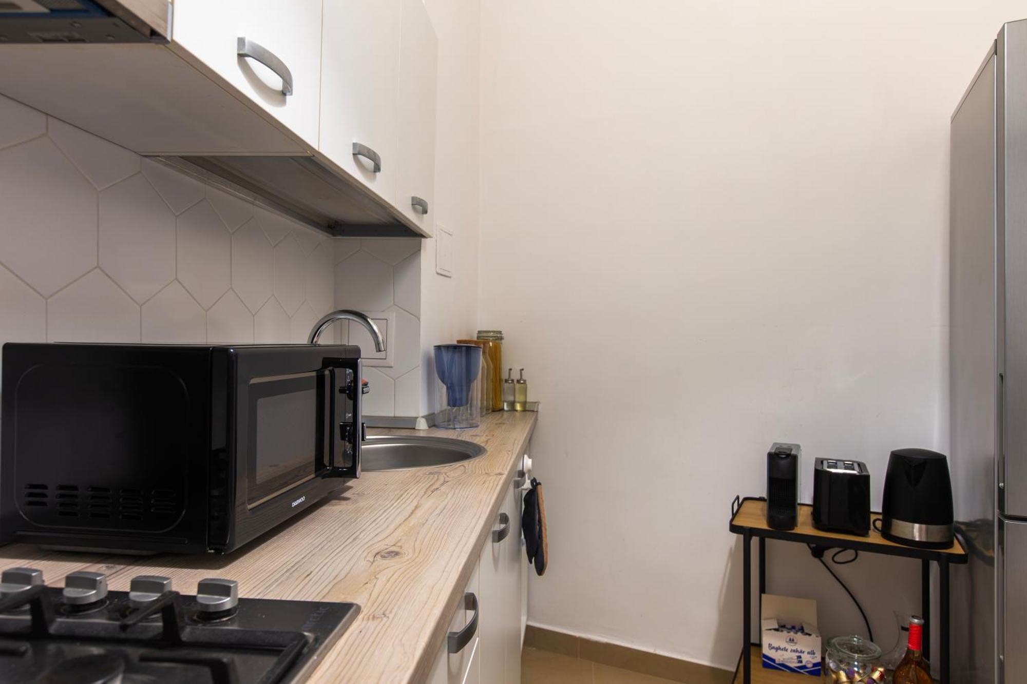 Ultracentral Hong Kong 3 Bdrm Apartment Bukarest Eksteriør billede